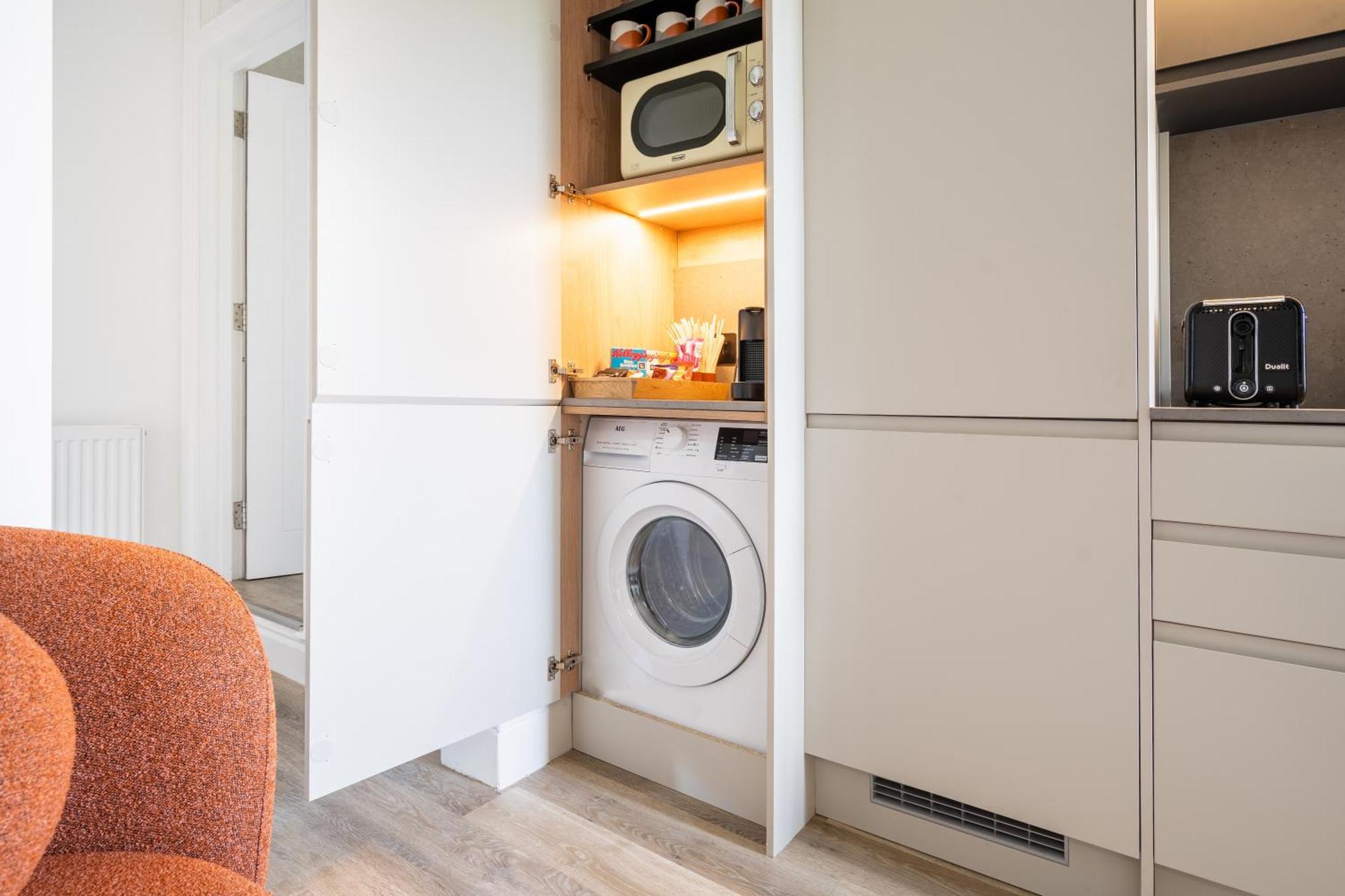 Newly Designed, 2Br Apt, 5Min From Northwood London Tube Station, Nato Hq, Ideal For Wembley, Warner Studio, Contractors Kültér fotó